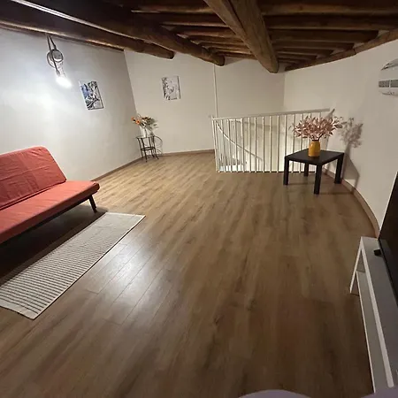 Nessuna Řím